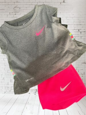 Completo corto NIKE DRY-FIT misura 12 mesi
