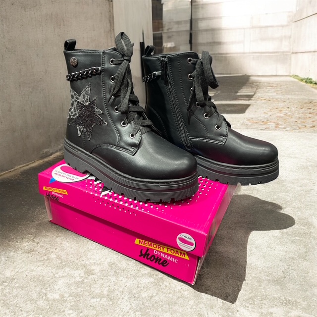 Anfibi neri da bambina con lacci in strass